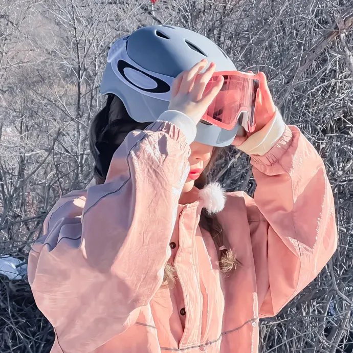 女服务员
